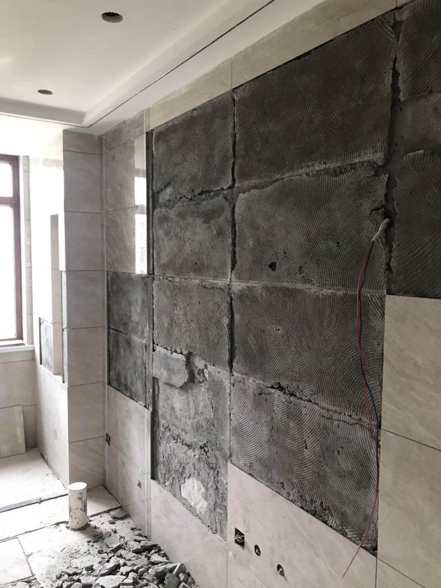 瓷砖空鼓敲掉重贴麻烦吗(瓷砖空鼓要掉了,怎么处理) 瓷砖空鼓敲掉重贴麻烦吗(瓷砖空鼓要掉了,怎么处理)